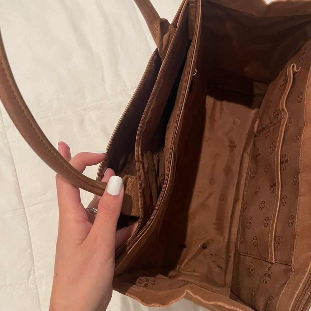 Tory Burch Tan Leather Tote - Picture 5 of 14